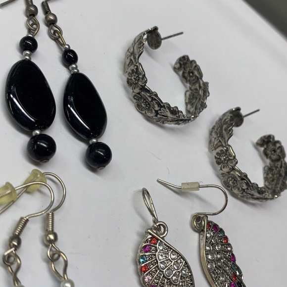 Lot Of 7 Pierced Dangle Drop Earrings - Beaded / Metal Mix - Picture 11 of 12